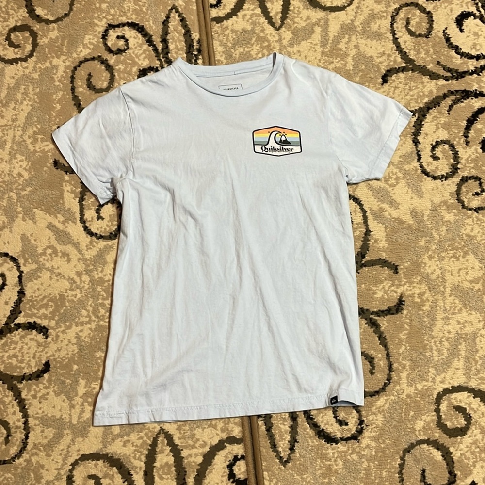 Quick Silver tee shirt